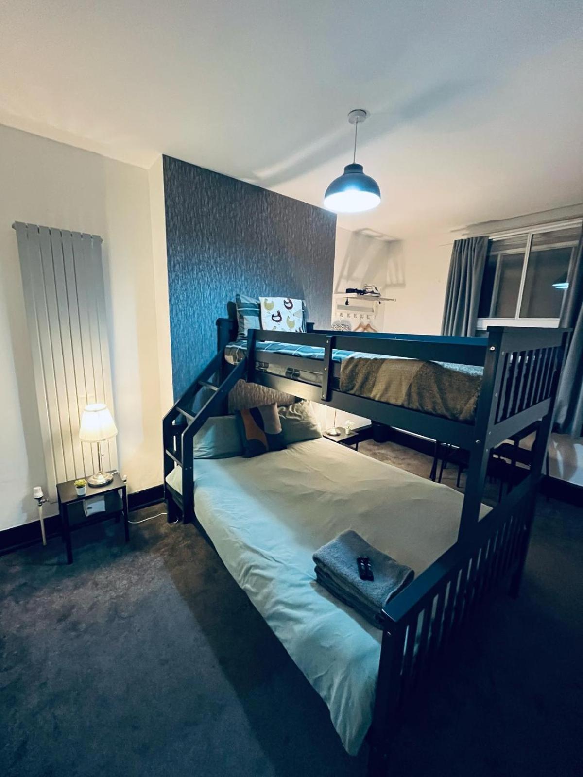 10 Minutes To Central London Vaux 외부 사진